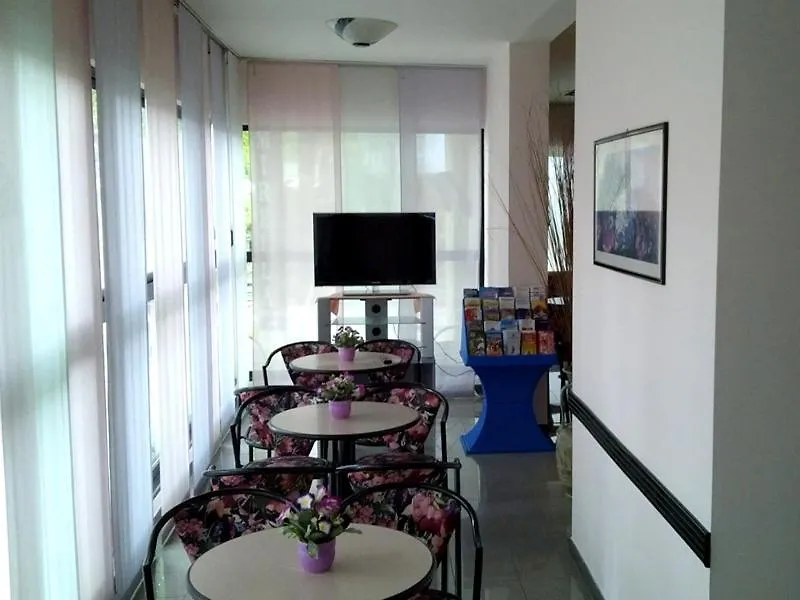 Hotel Mirella-1