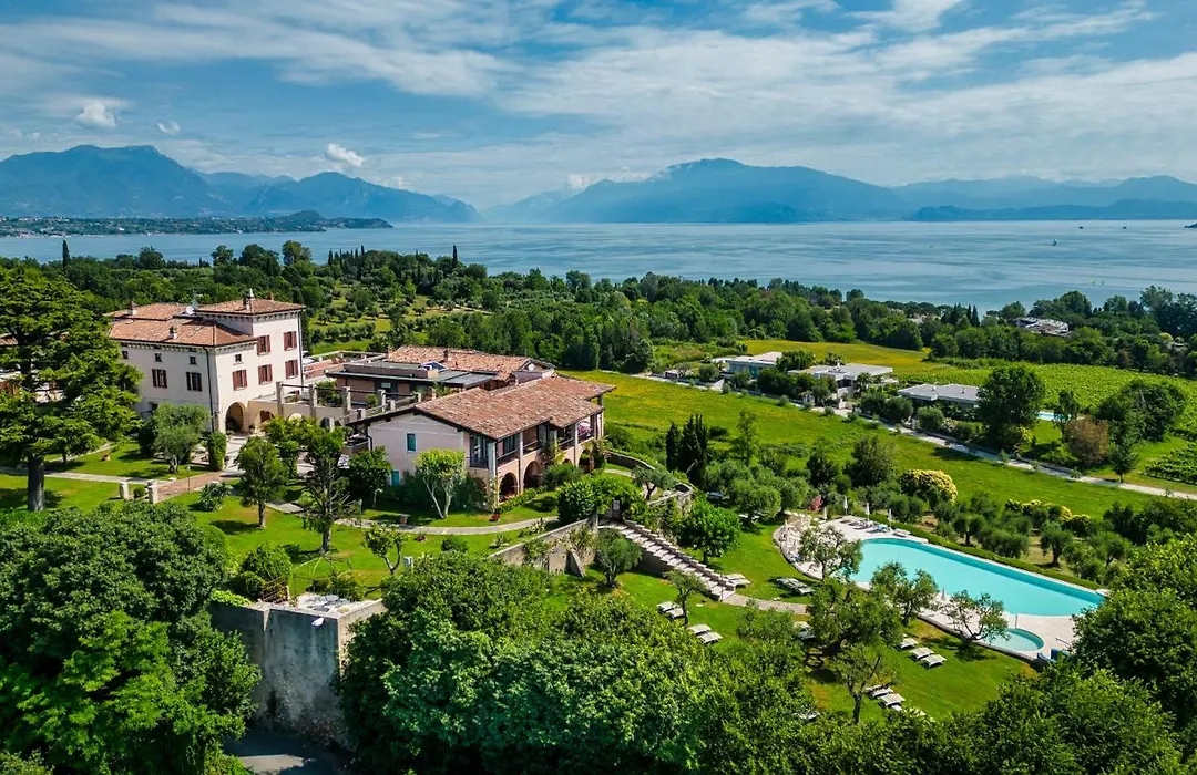 Castello Belvedere Apartments-1