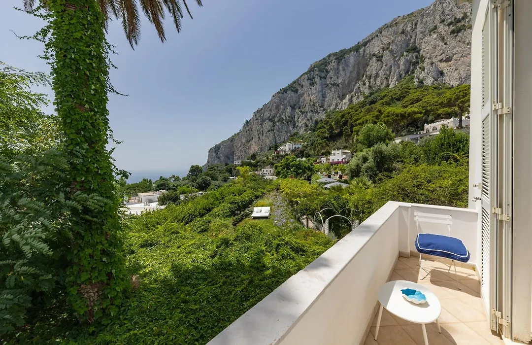 Villa La Pergola Capri-1