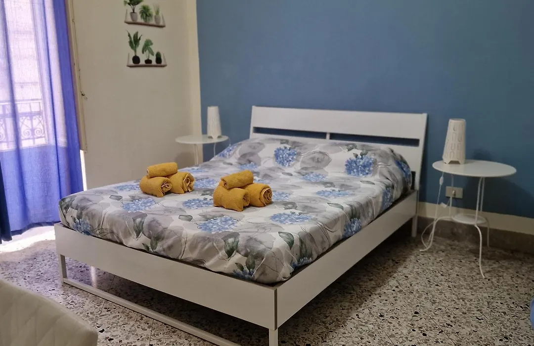 Arco Di Trionfo Palermo Bed & Breakfast-1