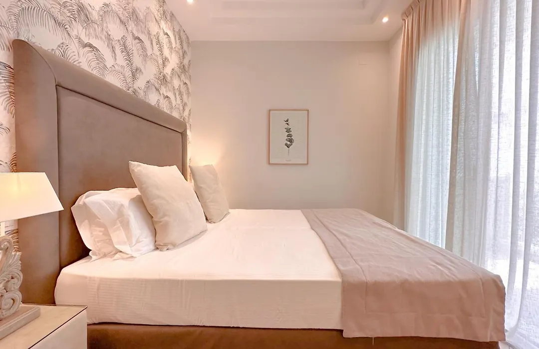 Residence Lungomare - Charming Apartments-1