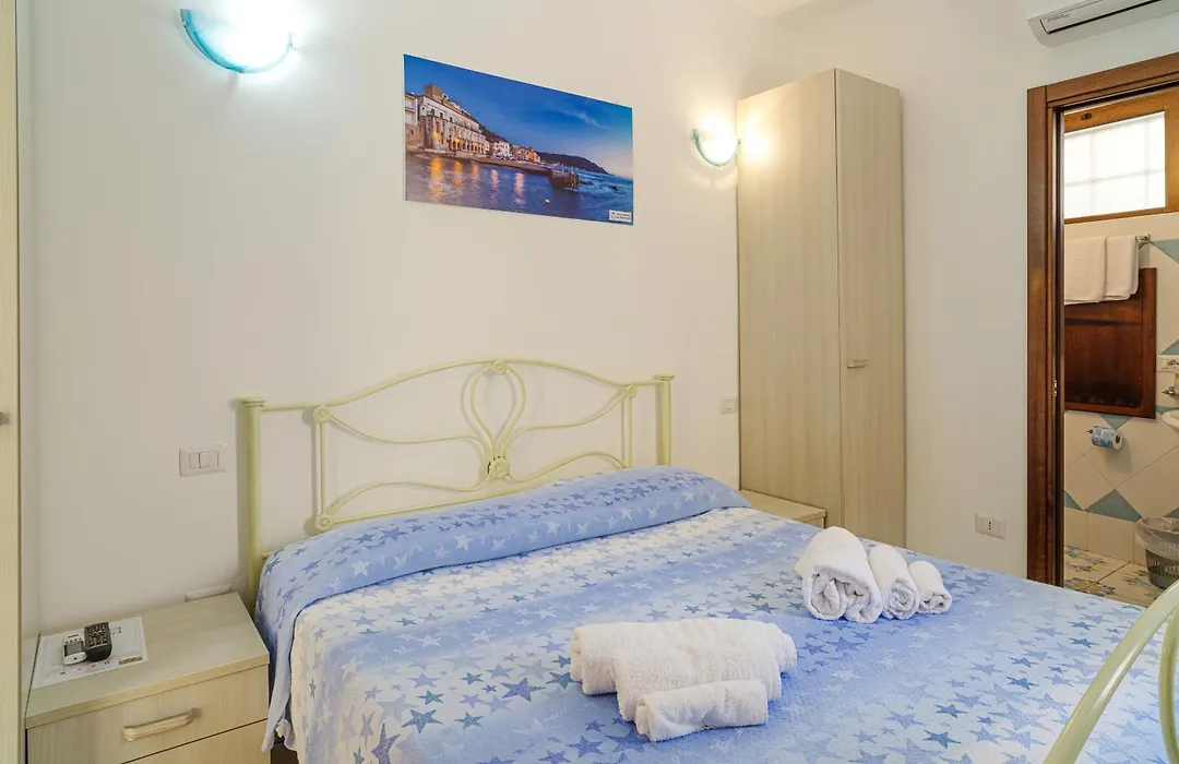 Hotel La Marina-1