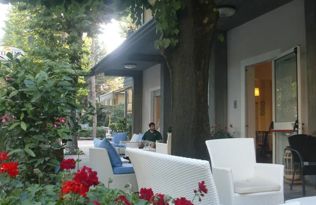 Fasthotel-1