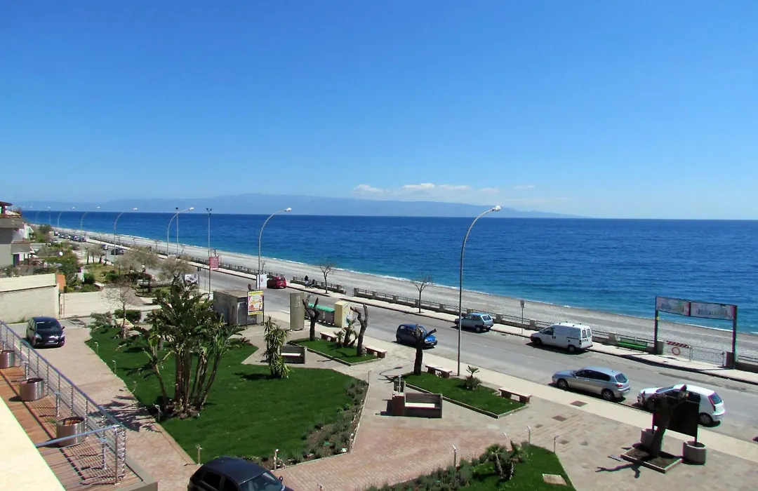 Main Palace Hotel-1