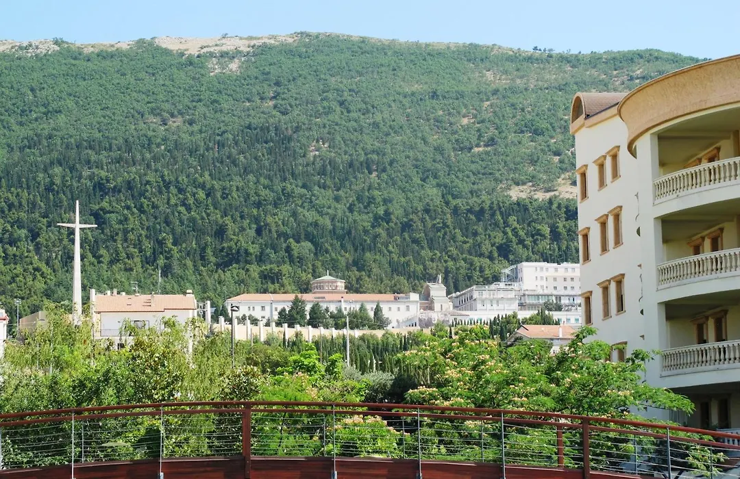 Gran Paradiso Hotel Spa-1