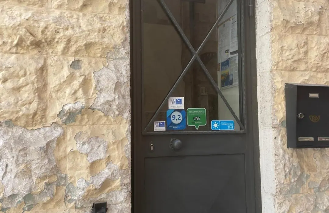 Mare Rooms Bari Old Town Center-1