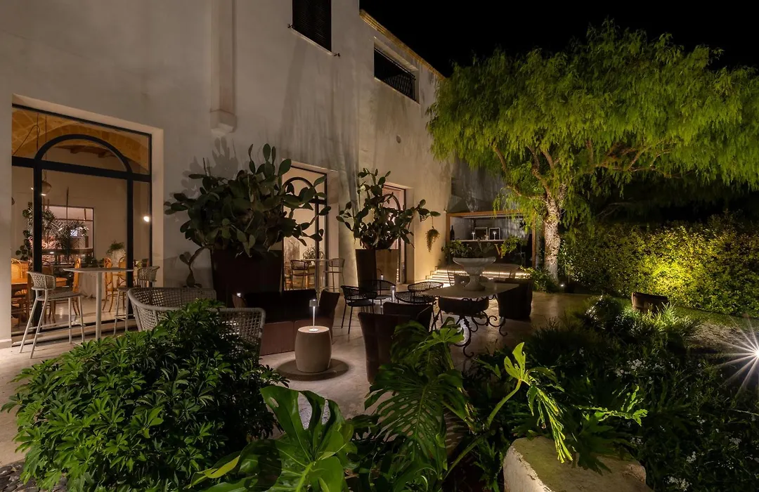 Villa Favorita Hotel & Events-1