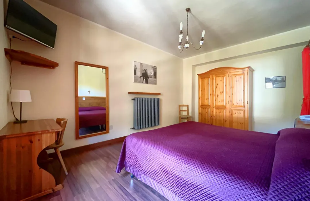 Hotel Garnì Mille Pini-1