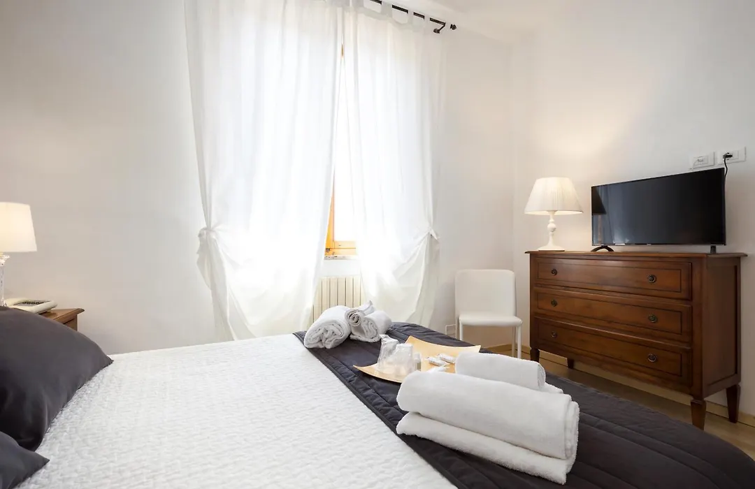 Hotel Porta Romana - Lucehotels-1
