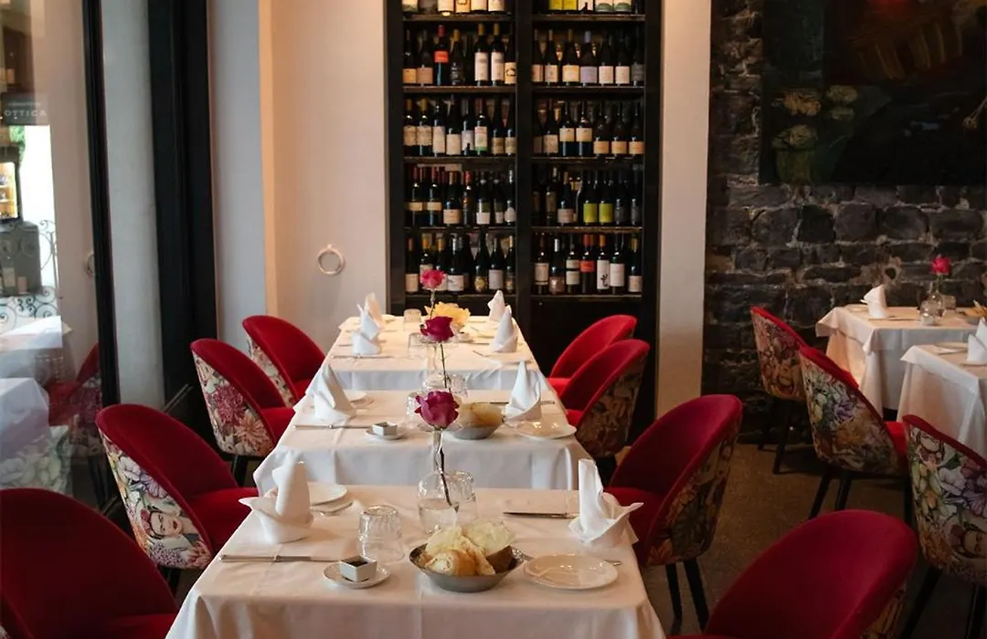 Hotel Suisse-1