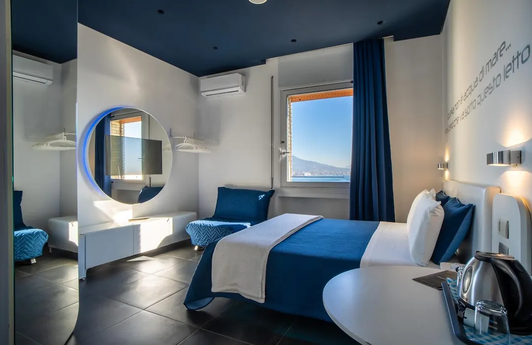 Skyhouse Beverello-1