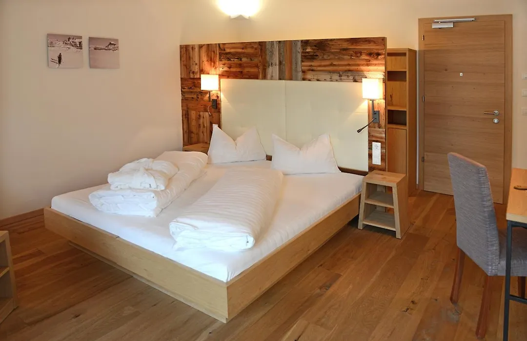 Hotel Stoeres - Active wellbeing-1