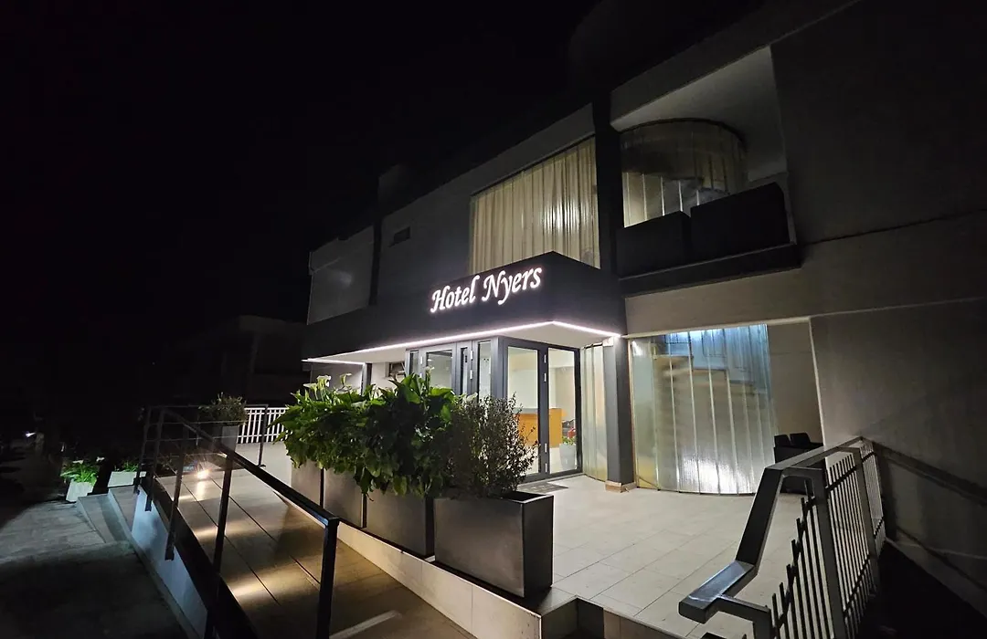 Albergo Nyers-1