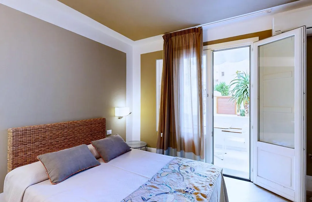 Aegusa Hotel-1