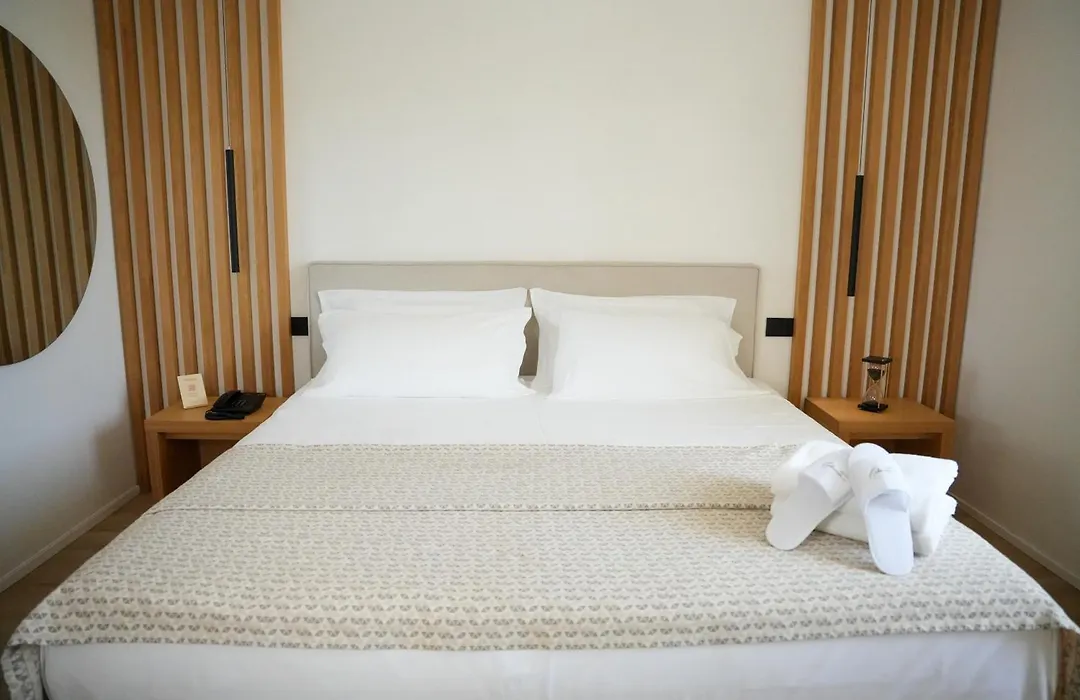 Plana Hotel-1