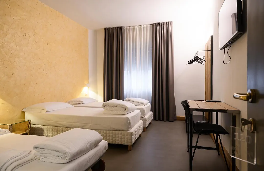 Hg Hotel Due Ragni-1