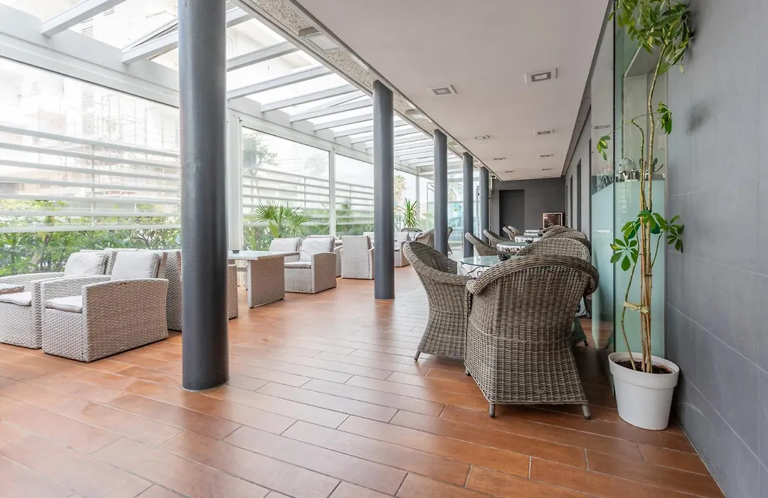 Club Hotel - Fronte Mare Con Depandance Adiacente-1