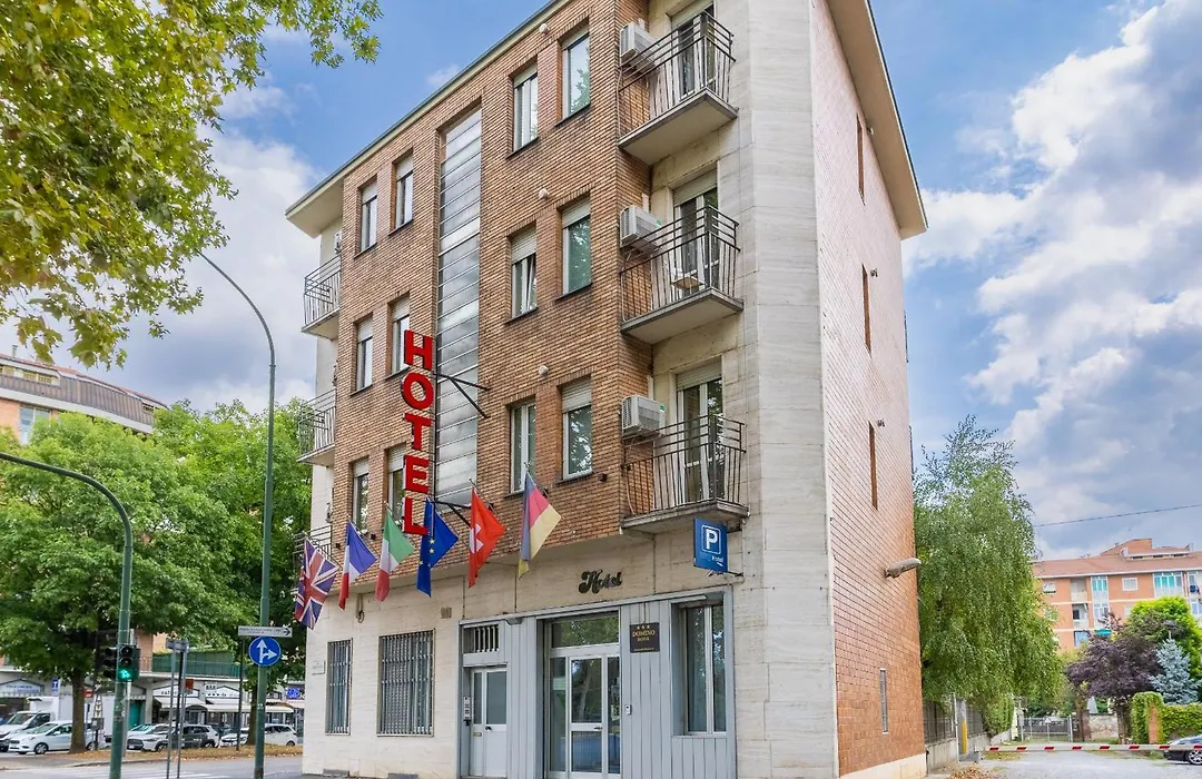 Domino Hotel-1