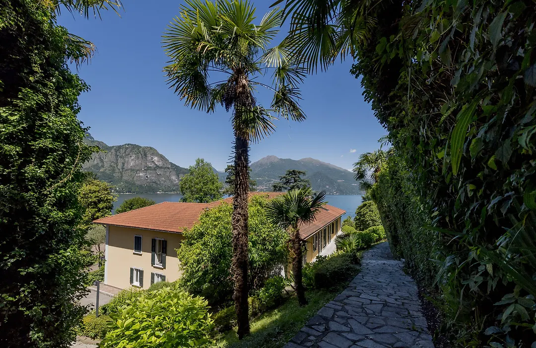 Residence L'Ulivo - Apartments In The City Center, With Fitness, Squash & Private Parking-1