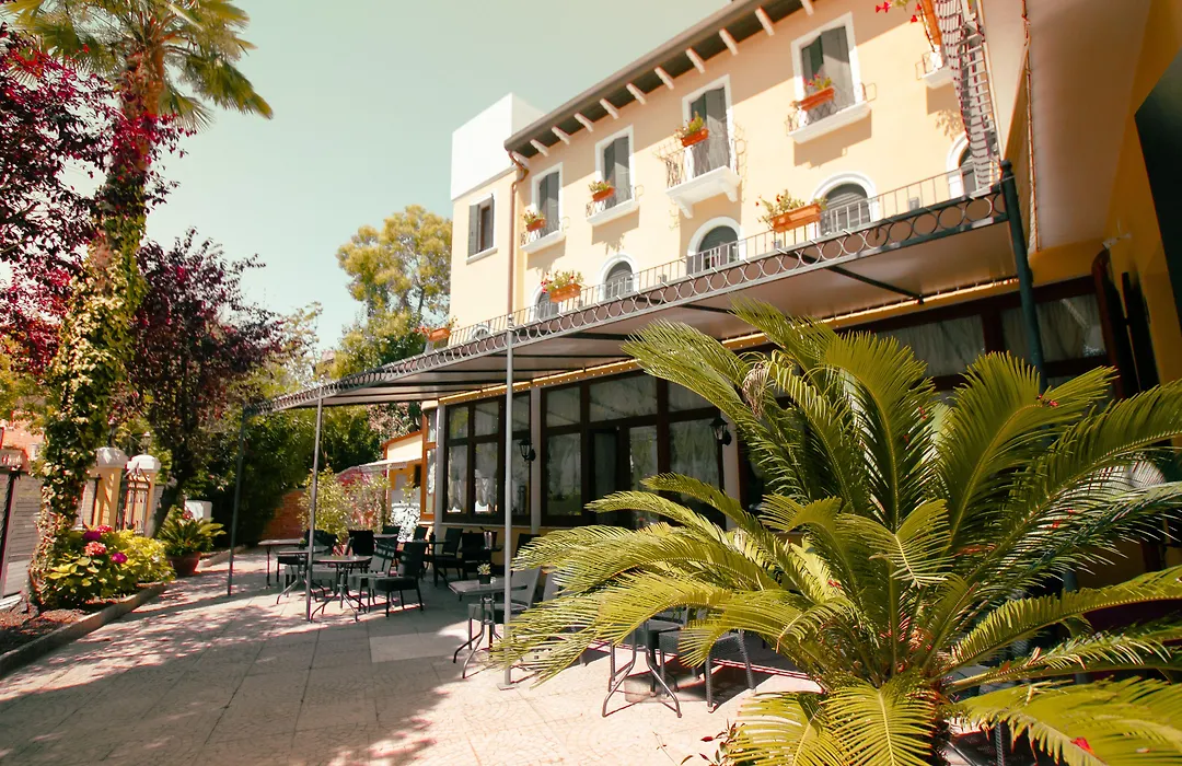 Hotel Villa Edera-1