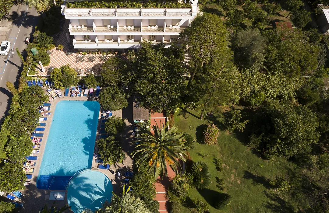 Hotel Alpha-1