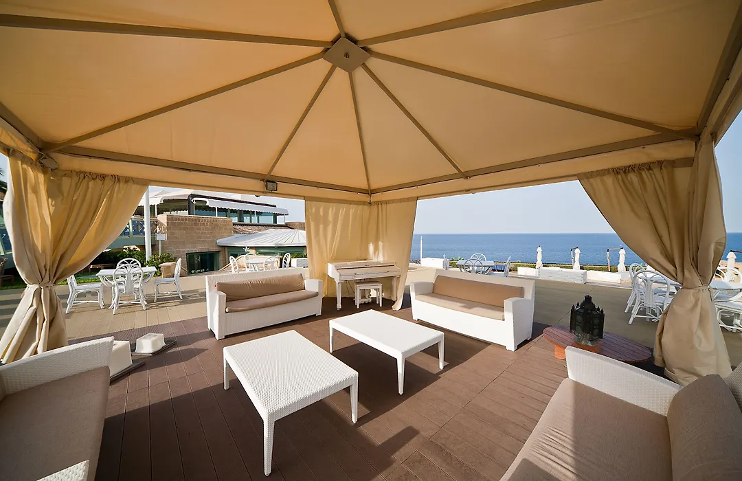 Th Brucoli - Venus Sea Garden-1