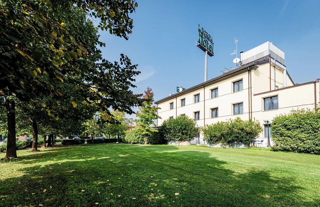 Hotel Lucrezia Borgia-1
