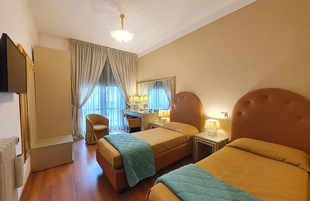 Hotel Continentale-1
