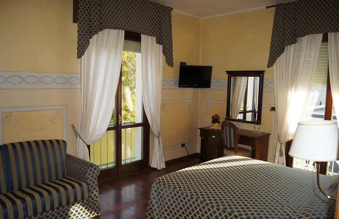 Hotel Lugana Parco Al Lago-1