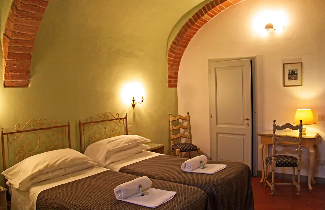 Hotel La Cisterna-1