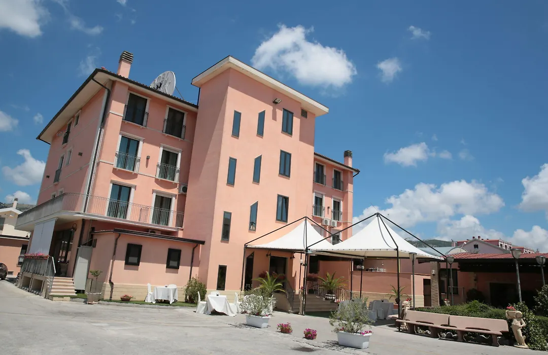 Hotel Leon - Ristorante Al Cavallino Rosso-1