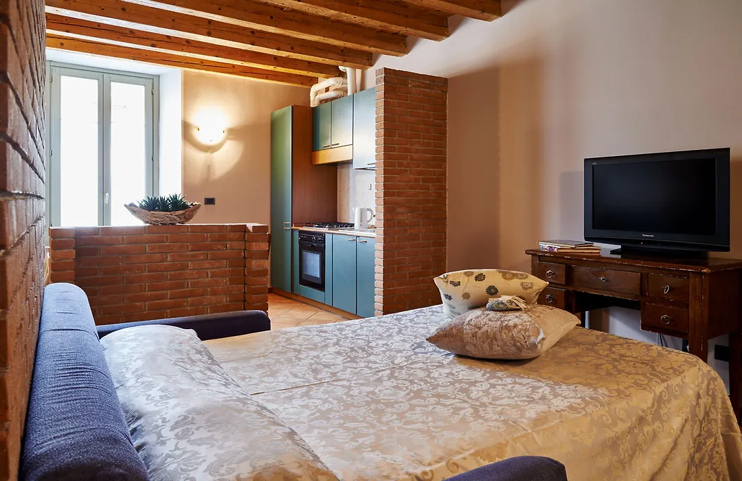 Antico Borgo-1