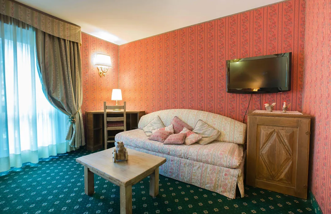 Hotel Bucaneve-1