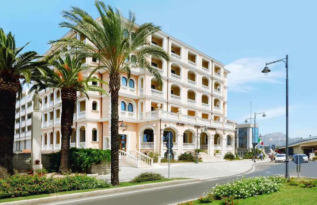 Grand Hotel President-1