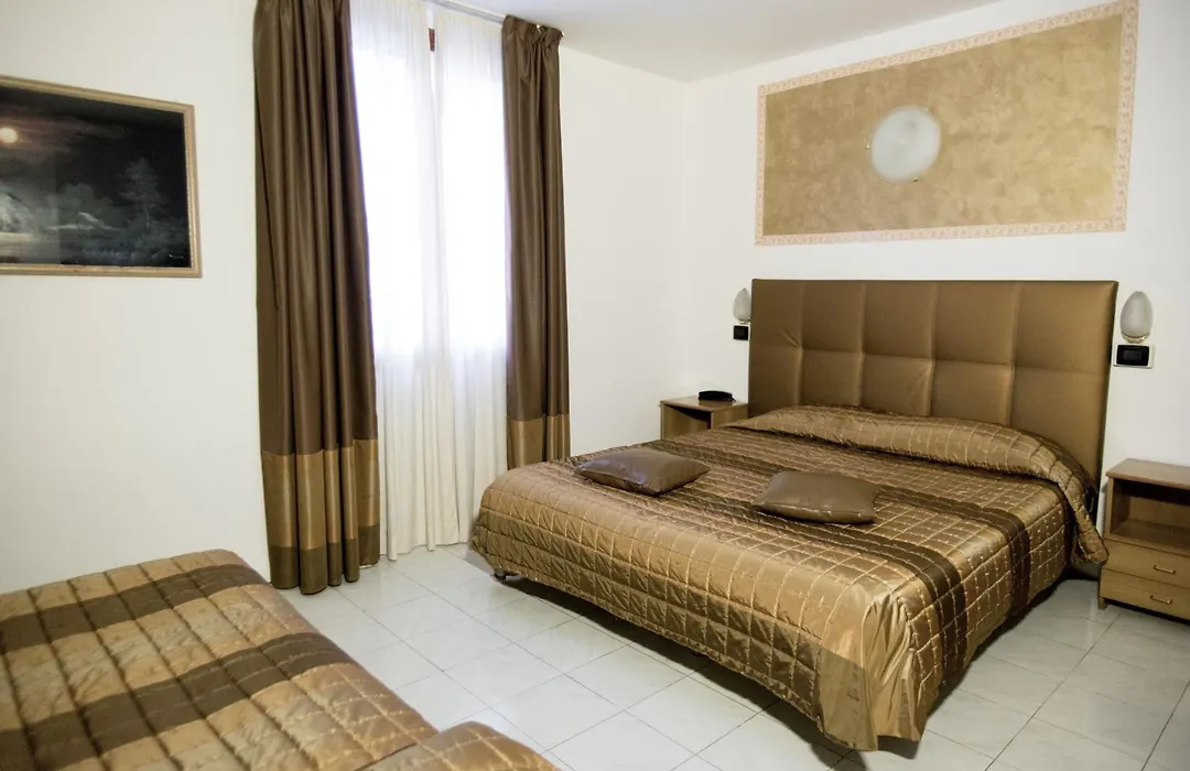 Hotel Europa-1