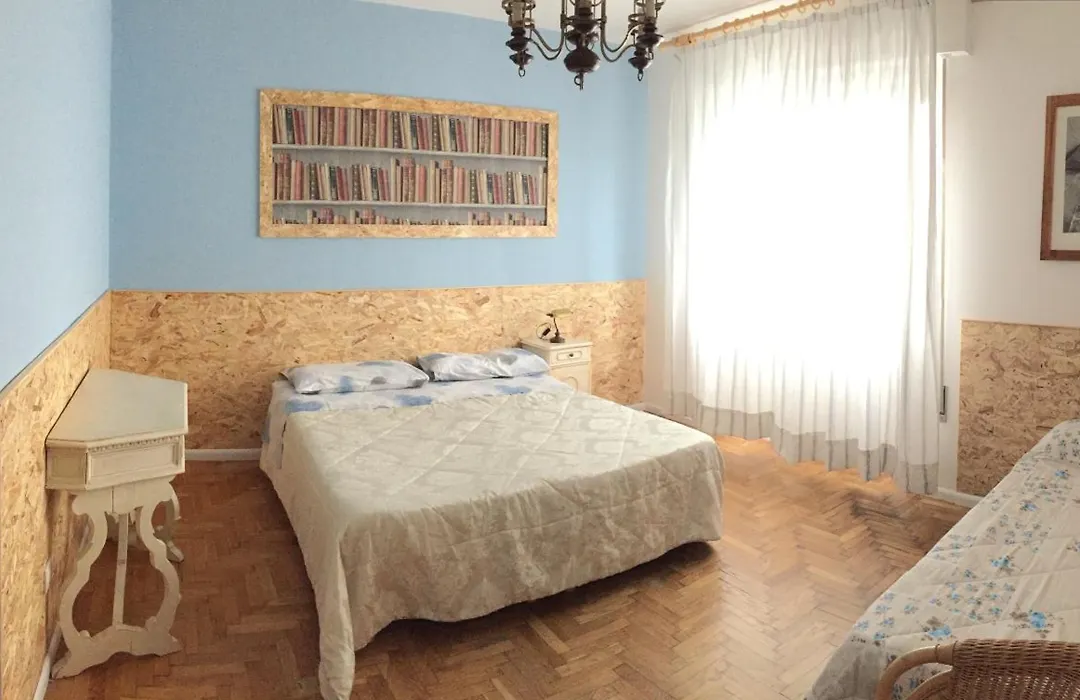Venice Treviso Airport Bed-1