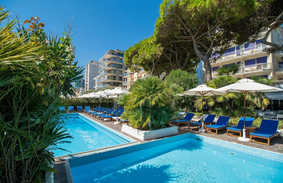 Hotel Majestic-1