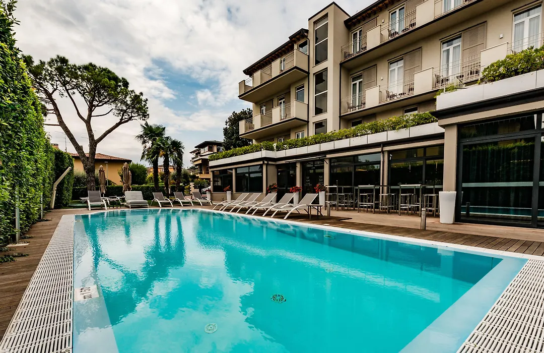 Hotel Palazzo Del Garda & Spa-1