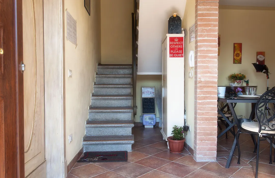 B&B Il Giardino Dei Poeti And Apartaments-1