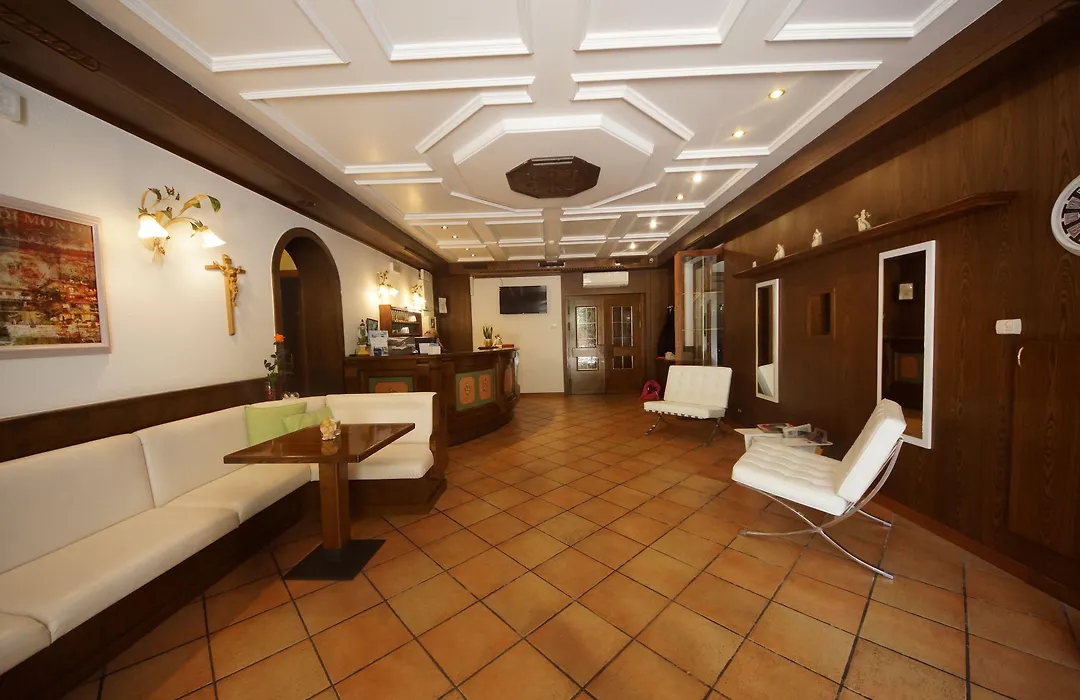 Park Hotel Val Di Monte ***S-1
