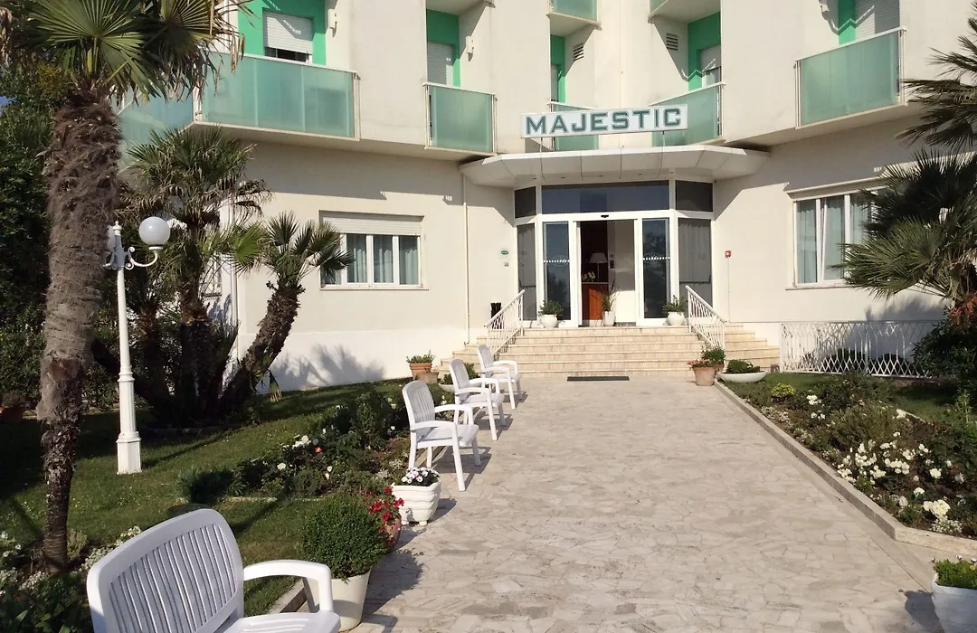Hotel Majestic-1