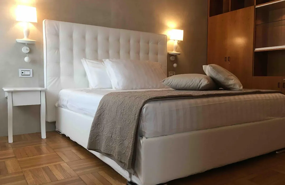 Ginevra Rooms-1