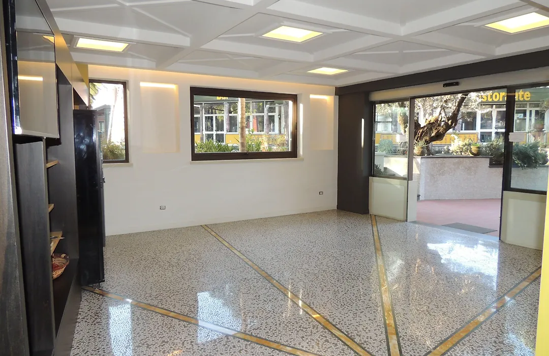 Hotel Zeus-1