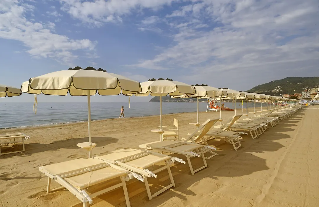 Diana Grand Hotel-1