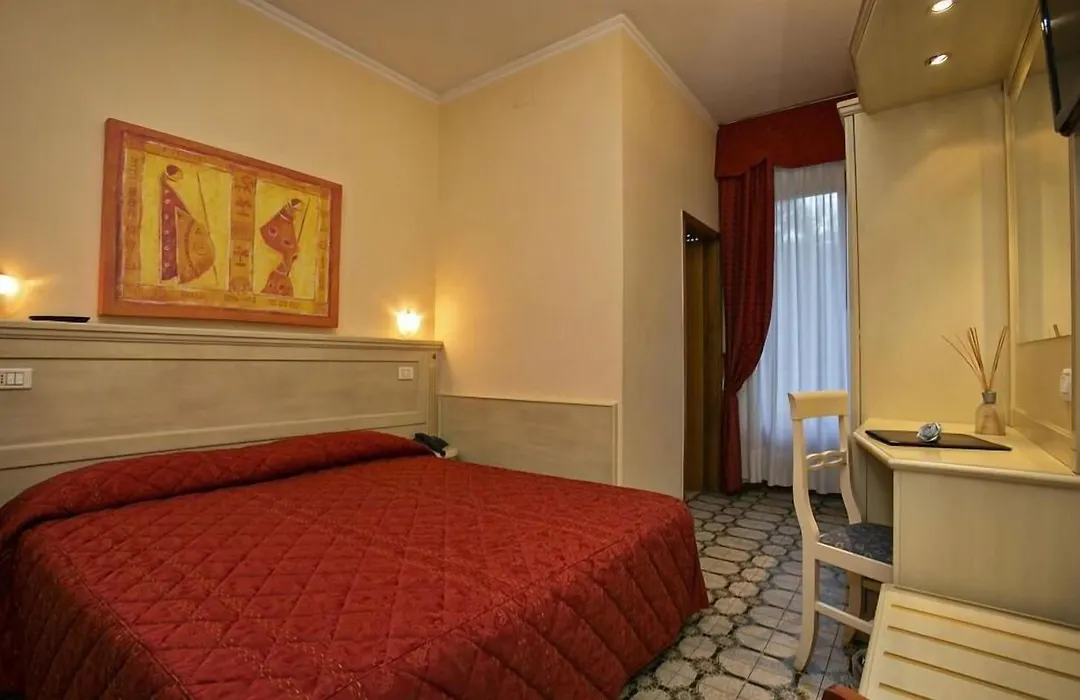 Hotel lo Squalo-1
