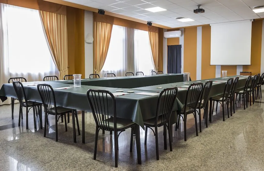 Hotel Atleti - Disponibile stazione ricarica auto elettriche --1