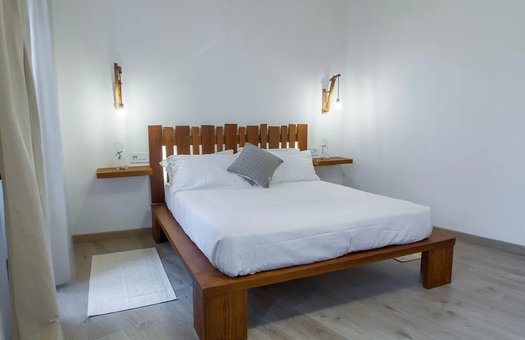 Art Guest House-1