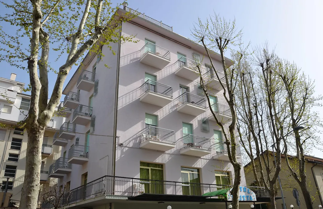 Hotel Britta-1