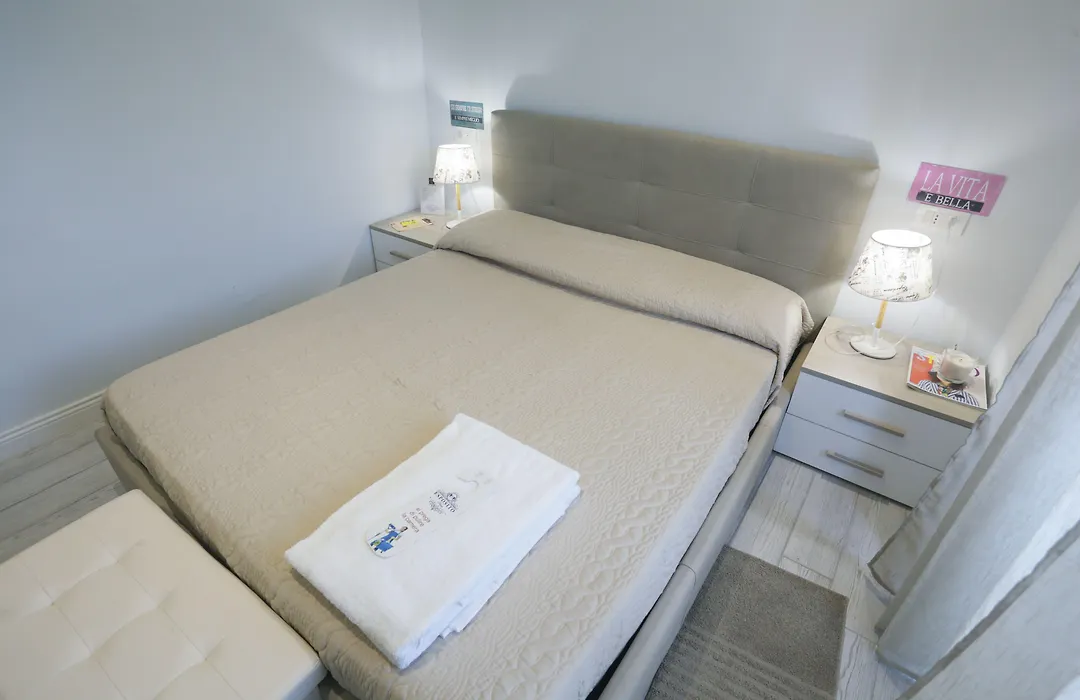 Esposito Plaza- Rooms & Suite-1