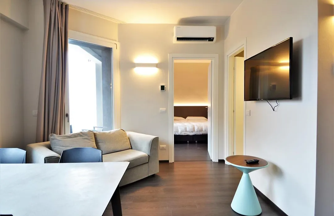 Venice Terminal Apartments & Suites-1